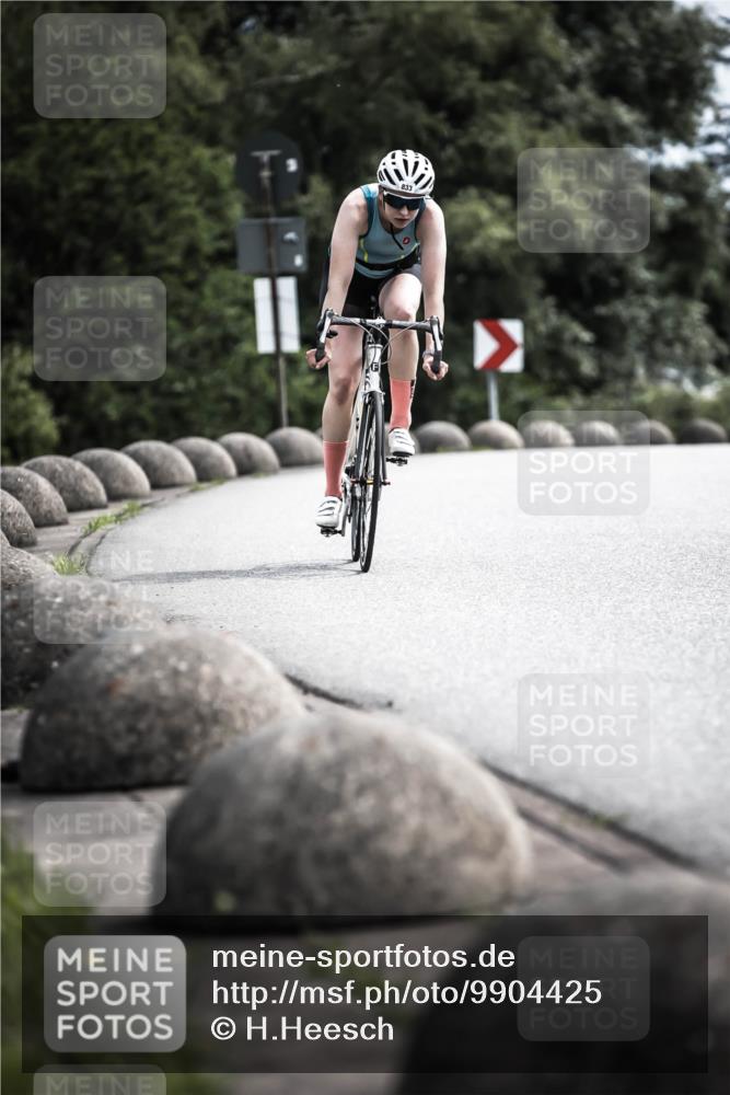 21.06.2026 - 29. Vierlanden-Triathlon H.Heesch http://msf.ph/oto/9904425 21.06.2026 11:36:20 Radfahren 43, 246, 771, 833 meine-sportfotos.de