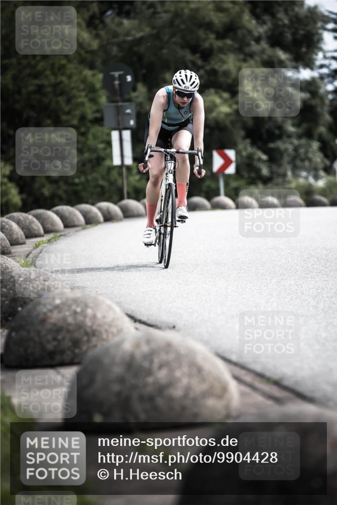 21.06.2026 - 29. Vierlanden-Triathlon H.Heesch http://msf.ph/oto/9904428 21.06.2026 11:36:20 Radfahren 43, 246, 771, 833 meine-sportfotos.de