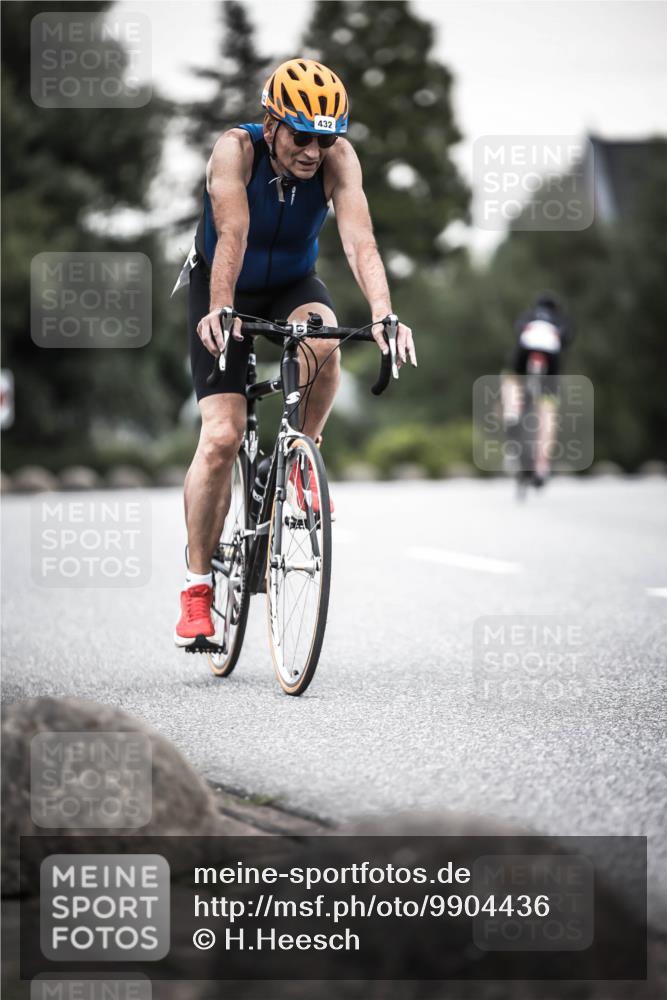 21.06.2026 - 29. Vierlanden-Triathlon H.Heesch http://msf.ph/oto/9904436 21.06.2026 10:20:02 Radfahren 16, 79, 163, 244, 412, 432 meine-sportfotos.de