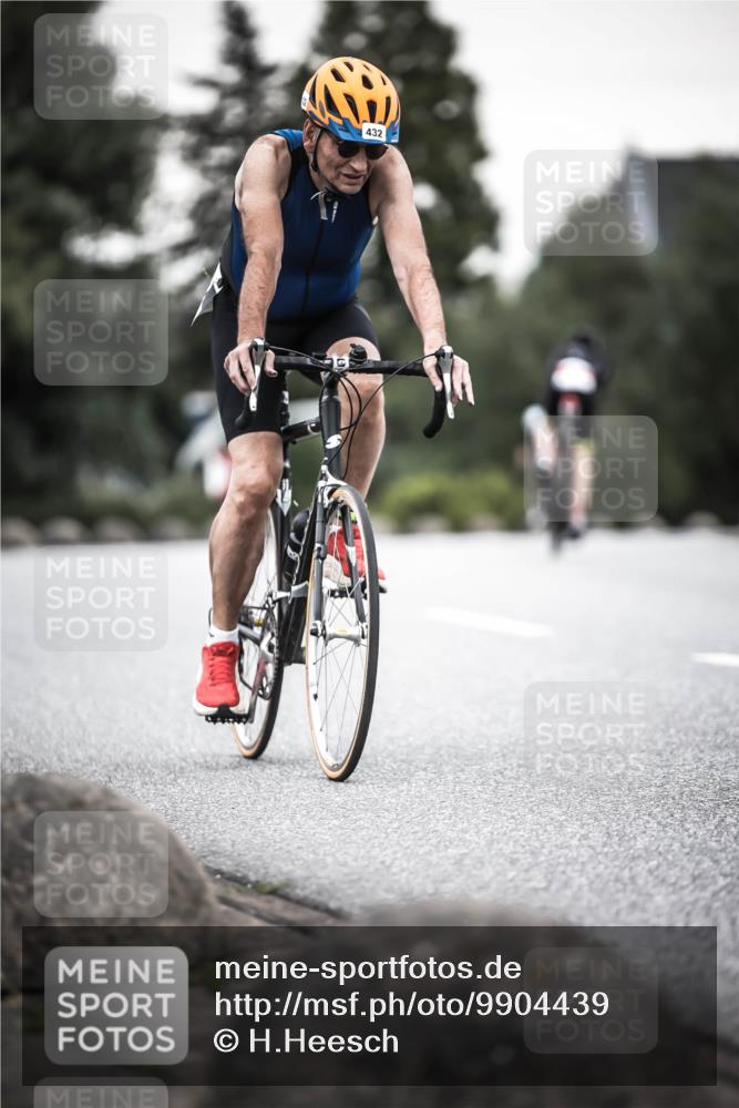 21.06.2026 - 29. Vierlanden-Triathlon H.Heesch http://msf.ph/oto/9904439 21.06.2026 10:20:02 Radfahren 16, 79, 163, 244, 412, 432 meine-sportfotos.de