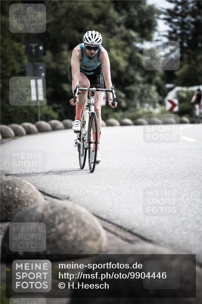 21.06.2026 - 29. Vierlanden-Triathlon H.Heesch http://msf.ph/oto/9904446 21.06.2026 11:36:20 Radfahren 43, 246, 771, 833 meine-sportfotos.de