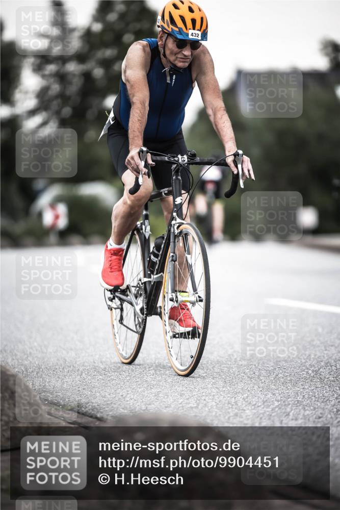 21.06.2026 - 29. Vierlanden-Triathlon H.Heesch http://msf.ph/oto/9904451 21.06.2026 10:20:02 Radfahren 16, 79, 163, 244, 412, 432 meine-sportfotos.de