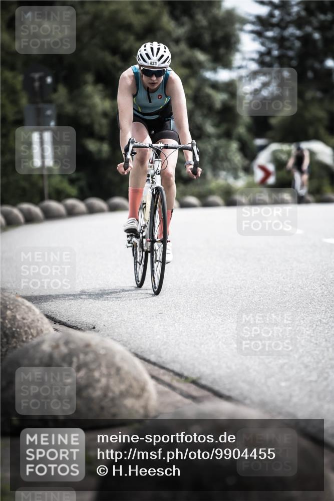 21.06.2026 - 29. Vierlanden-Triathlon H.Heesch http://msf.ph/oto/9904455 21.06.2026 11:36:20 Radfahren 43, 246, 771, 833 meine-sportfotos.de