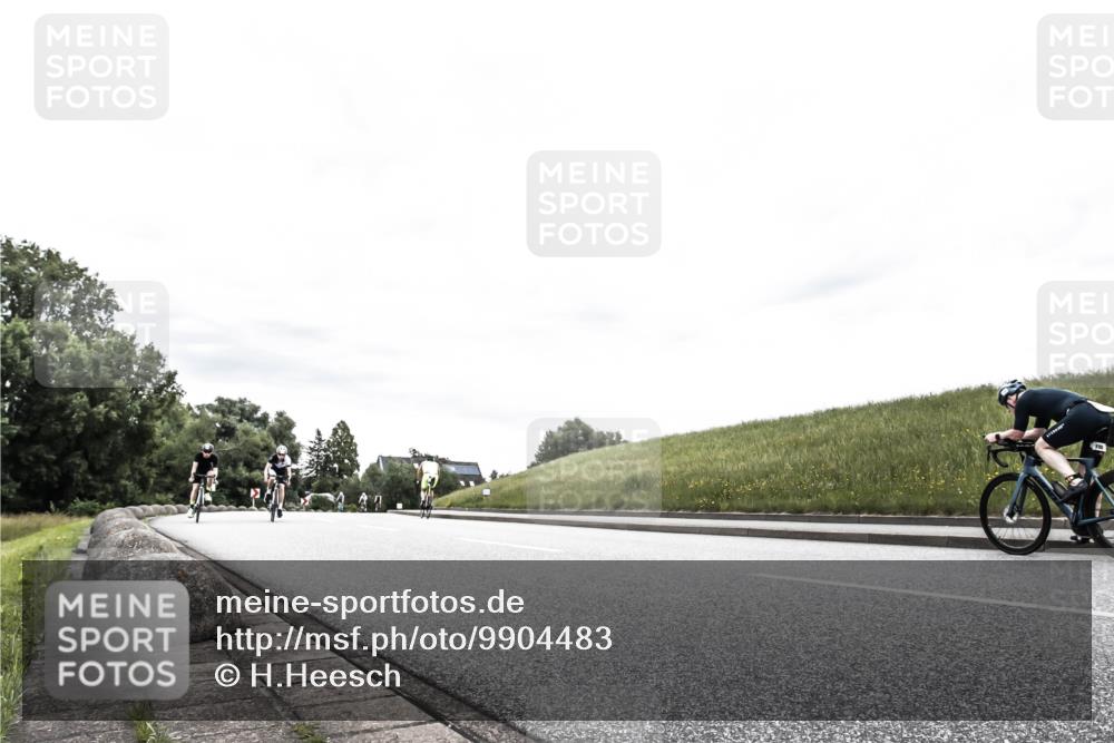 21.06.2026 - 29. Vierlanden-Triathlon H.Heesch http://msf.ph/oto/9904483 21.06.2026 10:26:35 Radfahren 46, 118, 119, 278, 328, 353, 374, 488 meine-sportfotos.de