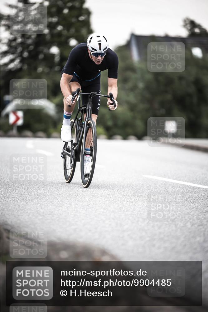 21.06.2026 - 29. Vierlanden-Triathlon H.Heesch http://msf.ph/oto/9904485 21.06.2026 10:20:08 Radfahren 15, 16, 22, 113, 244, 412 meine-sportfotos.de