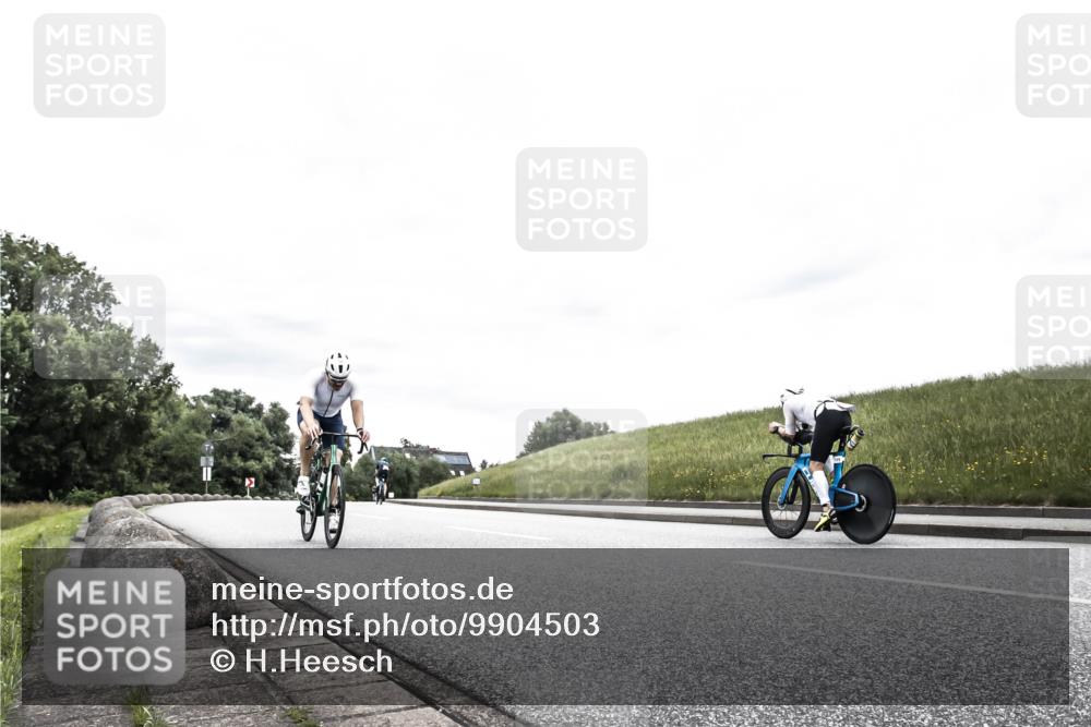 21.06.2026 - 29. Vierlanden-Triathlon H.Heesch http://msf.ph/oto/9904503 21.06.2026 10:26:44 Radfahren 58, 141, 177, 219, 386, 485 meine-sportfotos.de