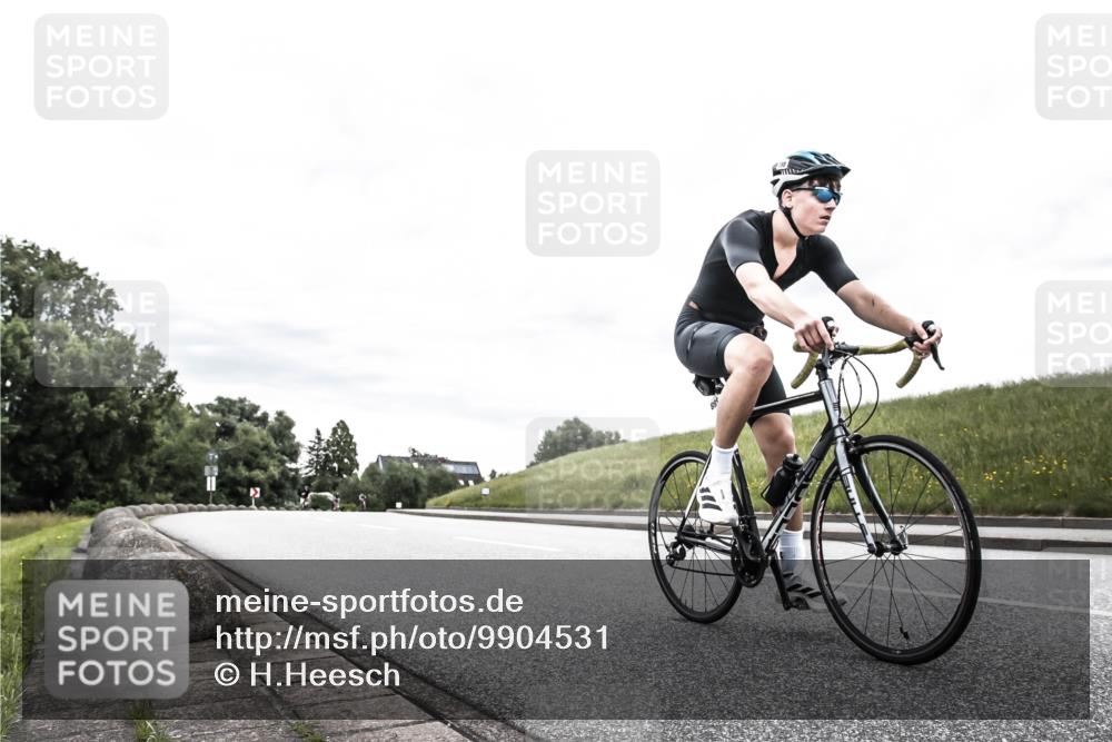 21.06.2026 - 29. Vierlanden-Triathlon H.Heesch http://msf.ph/oto/9904531 21.06.2026 10:26:58 Radfahren 112, 164, 388 meine-sportfotos.de