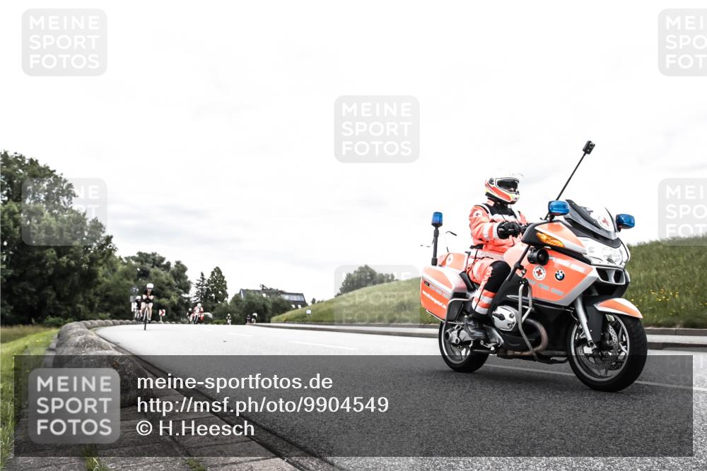 21.06.2026 - 29. Vierlanden-Triathlon H.Heesch http://msf.ph/oto/9904549 21.06.2026 10:27:09 Radfahren 43, 108, 517, 600 meine-sportfotos.de