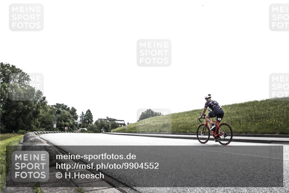 21.06.2026 - 29. Vierlanden-Triathlon H.Heesch http://msf.ph/oto/9904552 21.06.2026 10:54:17 Radfahren 116, 246, 624 meine-sportfotos.de