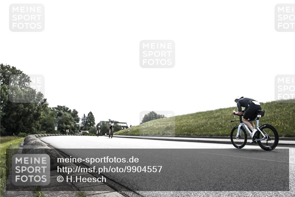 21.06.2026 - 29. Vierlanden-Triathlon H.Heesch http://msf.ph/oto/9904557 21.06.2026 10:54:35 Radfahren 33, 94, 506, 526, 545, 552, 562, 599 meine-sportfotos.de