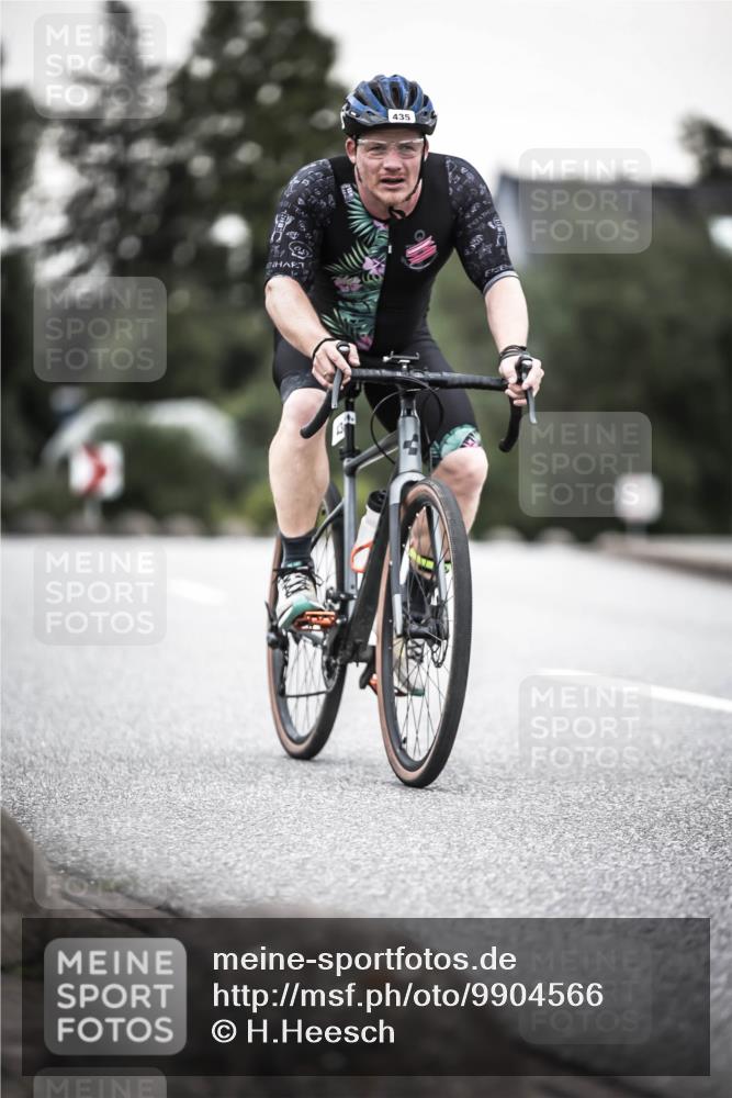 21.06.2026 - 29. Vierlanden-Triathlon H.Heesch http://msf.ph/oto/9904566 21.06.2026 10:20:28 Radfahren 176, 364, 435 meine-sportfotos.de