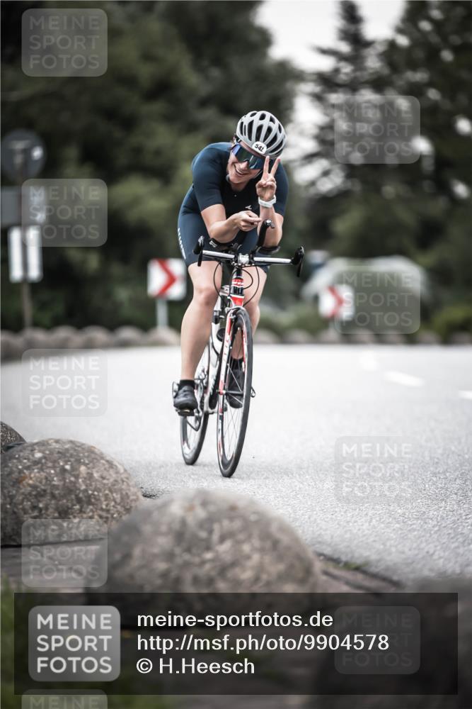 21.06.2026 - 29. Vierlanden-Triathlon H.Heesch http://msf.ph/oto/9904578 21.06.2026 10:20:40 Radfahren 52, 542 meine-sportfotos.de