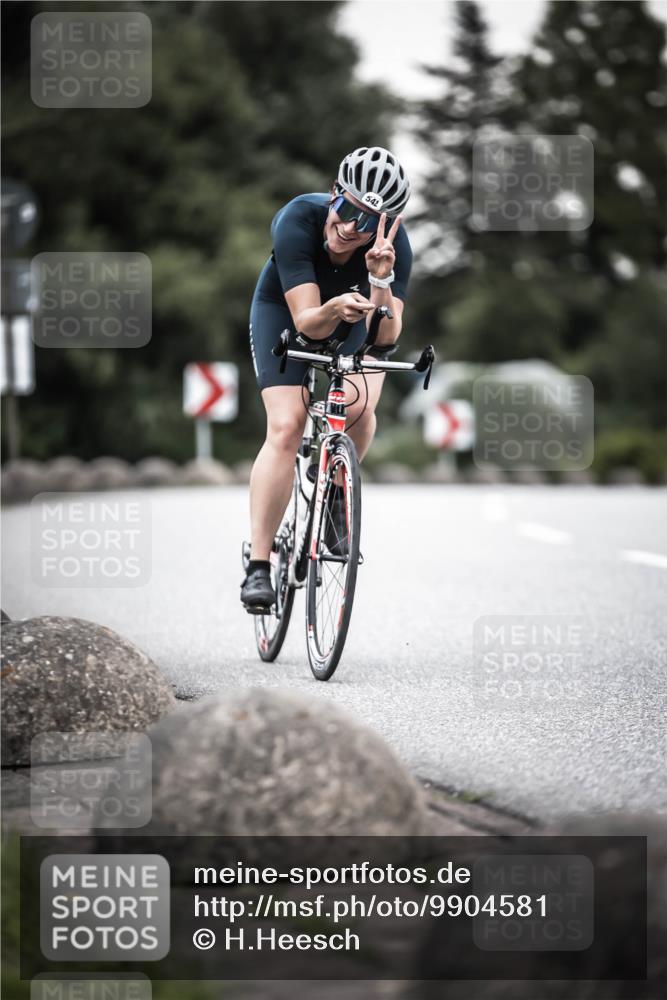 21.06.2026 - 29. Vierlanden-Triathlon H.Heesch http://msf.ph/oto/9904581 21.06.2026 10:20:40 Radfahren 52, 542 meine-sportfotos.de