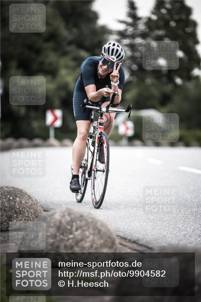 21.06.2026 - 29. Vierlanden-Triathlon H.Heesch http://msf.ph/oto/9904582 21.06.2026 10:20:40 Radfahren 52, 542 meine-sportfotos.de