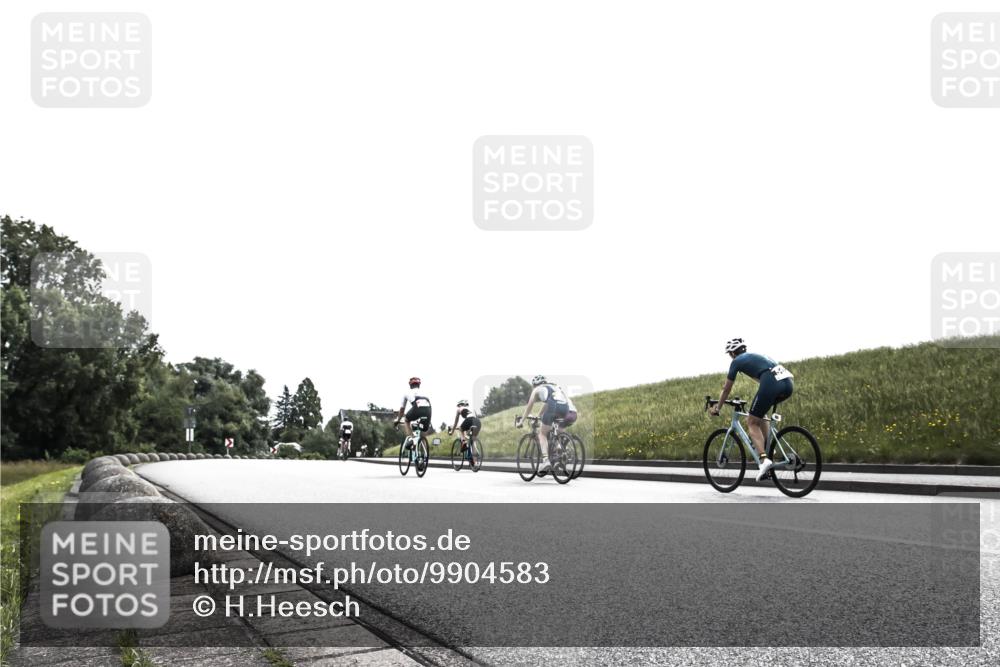 21.06.2026 - 29. Vierlanden-Triathlon H.Heesch http://msf.ph/oto/9904583 21.06.2026 10:54:40 Radfahren 94, 509, 552 meine-sportfotos.de