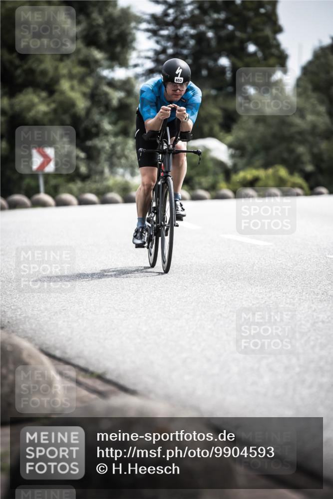 21.06.2026 - 29. Vierlanden-Triathlon H.Heesch http://msf.ph/oto/9904593 21.06.2026 11:36:32 Radfahren 226, 653, 841 meine-sportfotos.de