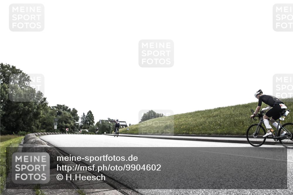 21.06.2026 - 29. Vierlanden-Triathlon H.Heesch http://msf.ph/oto/9904602 21.06.2026 10:55:12 Radfahren 98, 204 meine-sportfotos.de