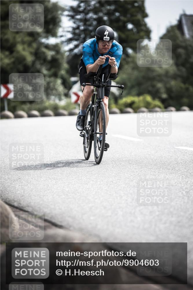 21.06.2026 - 29. Vierlanden-Triathlon H.Heesch http://msf.ph/oto/9904603 21.06.2026 11:36:32 Radfahren 226, 653, 841 meine-sportfotos.de