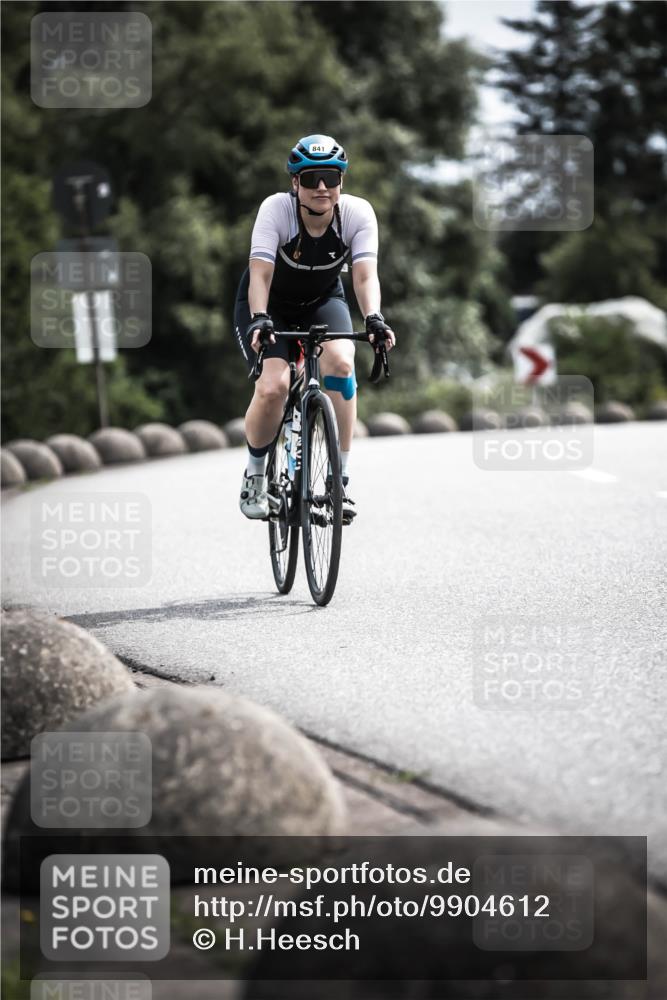 21.06.2026 - 29. Vierlanden-Triathlon H.Heesch http://msf.ph/oto/9904612 21.06.2026 11:36:34 Radfahren 226, 653, 841 meine-sportfotos.de