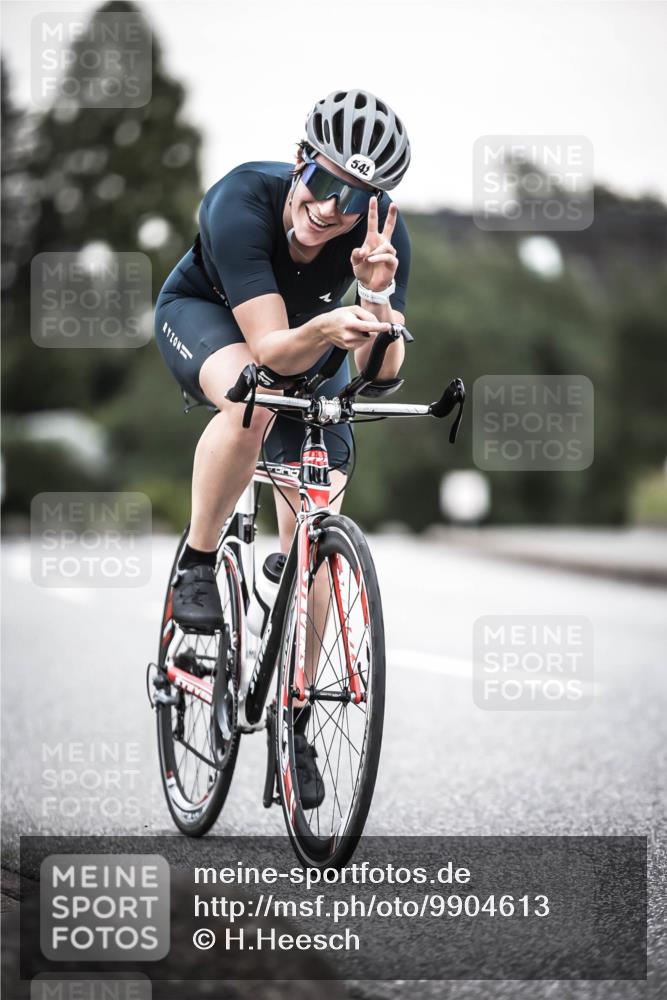 21.06.2026 - 29. Vierlanden-Triathlon H.Heesch http://msf.ph/oto/9904613 21.06.2026 10:20:40 Radfahren 52, 542 meine-sportfotos.de