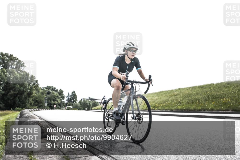 21.06.2026 - 29. Vierlanden-Triathlon H.Heesch http://msf.ph/oto/9904627 21.06.2026 10:56:39 Radfahren 71, 232, 256, 485 meine-sportfotos.de