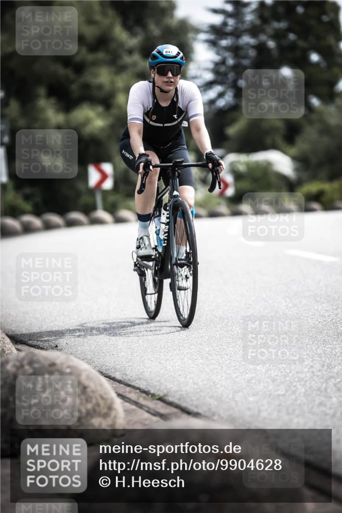21.06.2026 - 29. Vierlanden-Triathlon H.Heesch http://msf.ph/oto/9904628 21.06.2026 11:36:34 Radfahren 226, 653, 841 meine-sportfotos.de