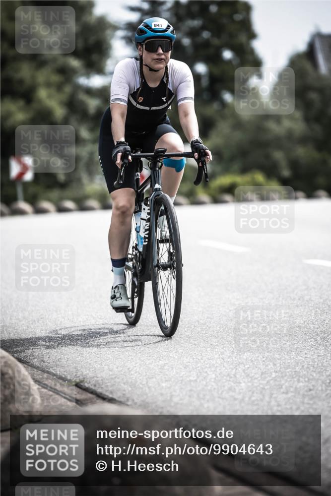 21.06.2026 - 29. Vierlanden-Triathlon H.Heesch http://msf.ph/oto/9904643 21.06.2026 11:36:34 Radfahren 226, 653, 841 meine-sportfotos.de