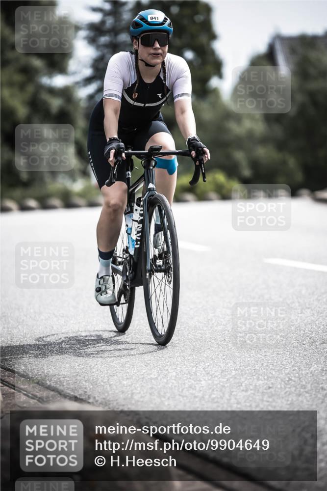 21.06.2026 - 29. Vierlanden-Triathlon H.Heesch http://msf.ph/oto/9904649 21.06.2026 11:36:34 Radfahren 226, 653, 841 meine-sportfotos.de
