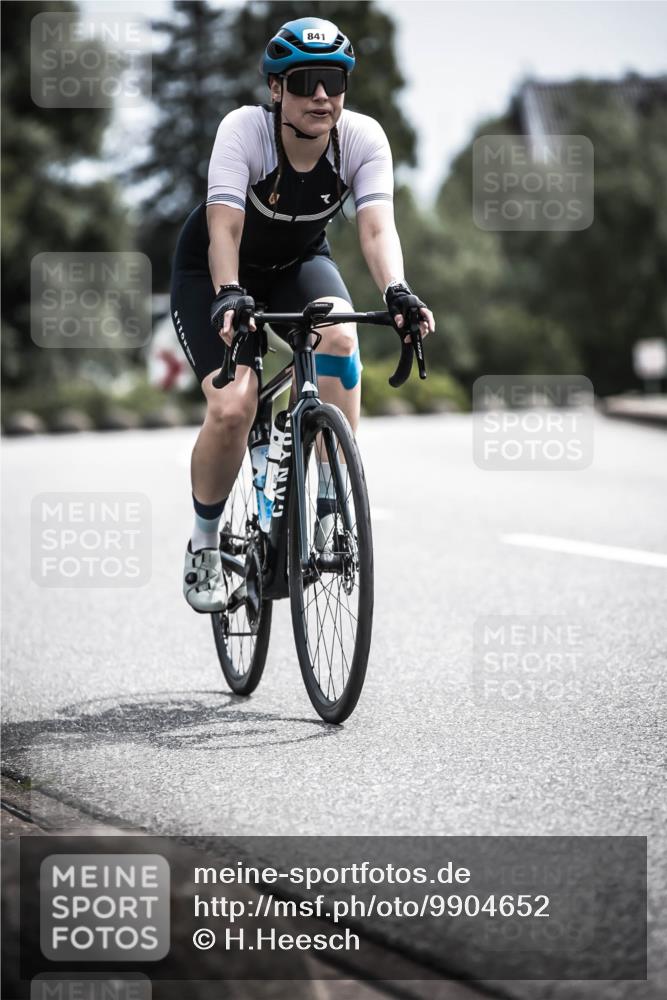 21.06.2026 - 29. Vierlanden-Triathlon H.Heesch http://msf.ph/oto/9904652 21.06.2026 11:36:34 Radfahren 226, 653, 841 meine-sportfotos.de