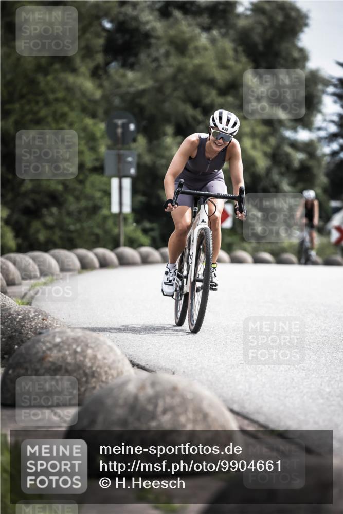 21.06.2026 - 29. Vierlanden-Triathlon H.Heesch http://msf.ph/oto/9904661 21.06.2026 11:36:54 Radfahren 58, 832, 865 meine-sportfotos.de