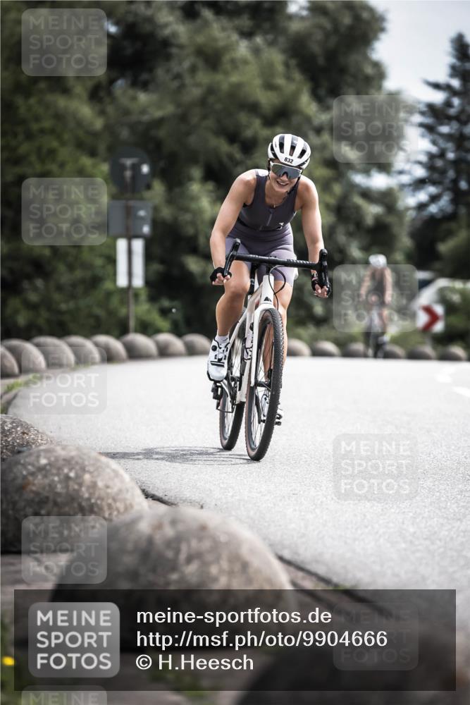 21.06.2026 - 29. Vierlanden-Triathlon H.Heesch http://msf.ph/oto/9904666 21.06.2026 11:36:54 Radfahren 58, 832, 865 meine-sportfotos.de