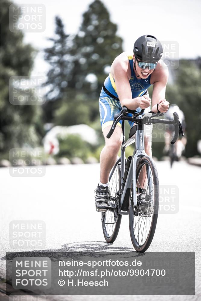 21.06.2026 - 29. Vierlanden-Triathlon H.Heesch http://msf.ph/oto/9904700 21.06.2026 11:38:03 Radfahren 637, 640, 693, 814, 864 meine-sportfotos.de