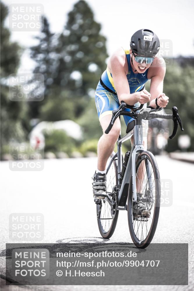 21.06.2026 - 29. Vierlanden-Triathlon H.Heesch http://msf.ph/oto/9904707 21.06.2026 11:38:03 Radfahren 637, 640, 693, 814, 864 meine-sportfotos.de