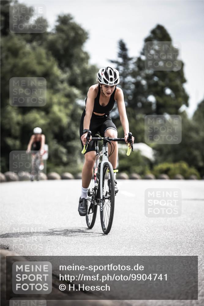 21.06.2026 - 29. Vierlanden-Triathlon H.Heesch http://msf.ph/oto/9904741 21.06.2026 11:36:59 Radfahren 832, 847, 865 meine-sportfotos.de