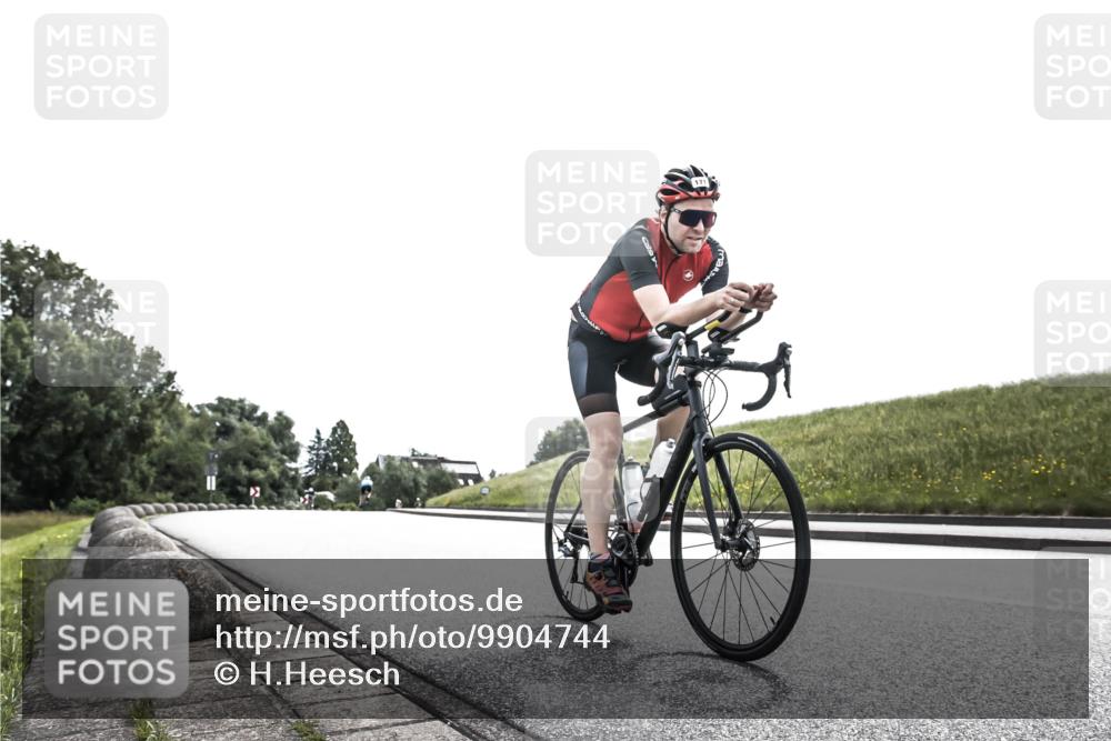21.06.2026 - 29. Vierlanden-Triathlon H.Heesch http://msf.ph/oto/9904744 21.06.2026 10:58:13 Radfahren 171 meine-sportfotos.de