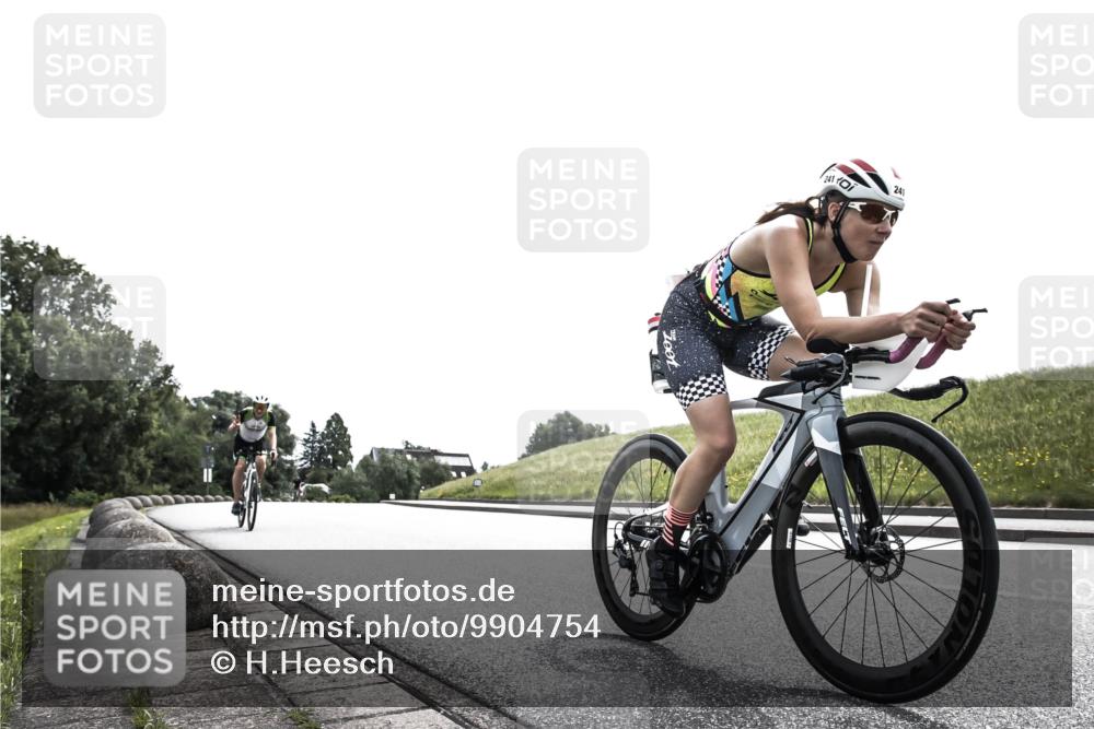 21.06.2026 - 29. Vierlanden-Triathlon H.Heesch http://msf.ph/oto/9904754 21.06.2026 10:58:23 Radfahren 136, 163, 241, 543, 563, 606, 1355 meine-sportfotos.de