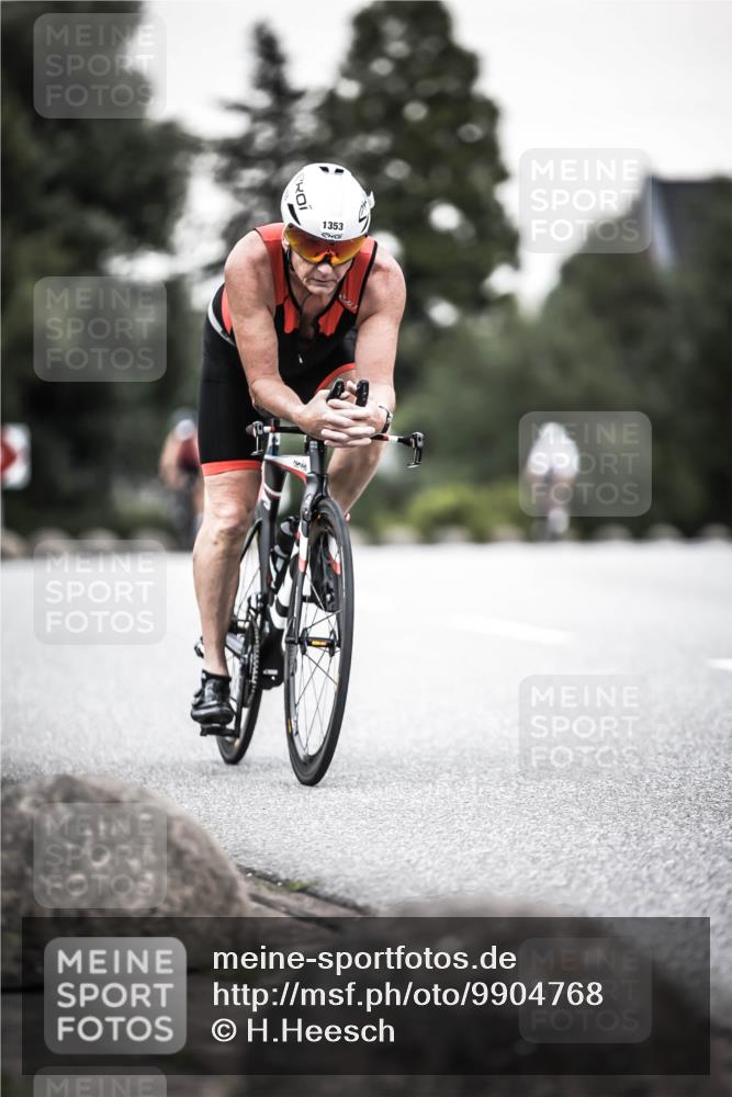 21.06.2026 - 29. Vierlanden-Triathlon H.Heesch http://msf.ph/oto/9904768 21.06.2026 10:21:14 Radfahren 229, 411, 620, 1353 meine-sportfotos.de