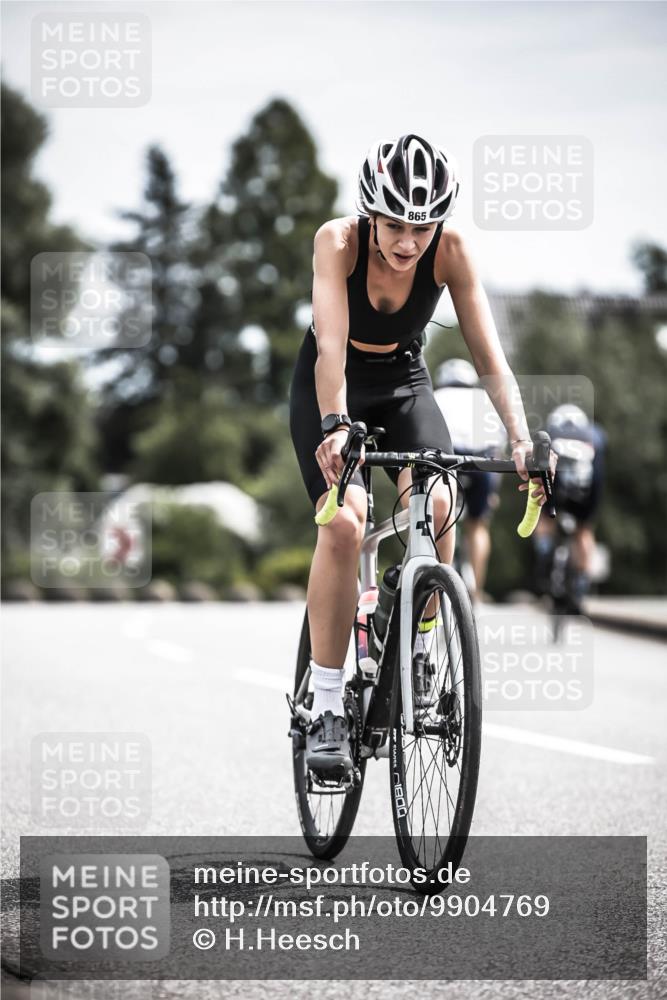 21.06.2026 - 29. Vierlanden-Triathlon H.Heesch http://msf.ph/oto/9904769 21.06.2026 11:37:00 Radfahren 100, 847, 865 meine-sportfotos.de