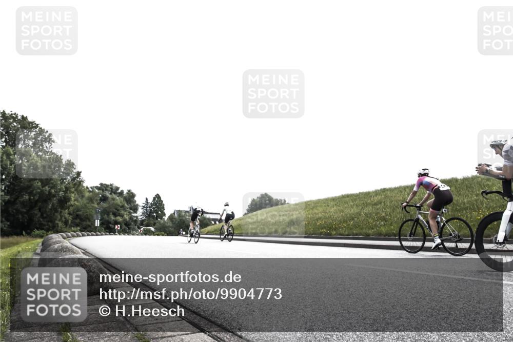 21.06.2026 - 29. Vierlanden-Triathlon H.Heesch http://msf.ph/oto/9904773 21.06.2026 10:58:31 Radfahren 238 meine-sportfotos.de