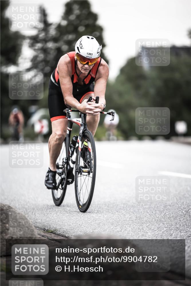 21.06.2026 - 29. Vierlanden-Triathlon H.Heesch http://msf.ph/oto/9904782 21.06.2026 10:21:14 Radfahren 229, 411, 620, 1353 meine-sportfotos.de