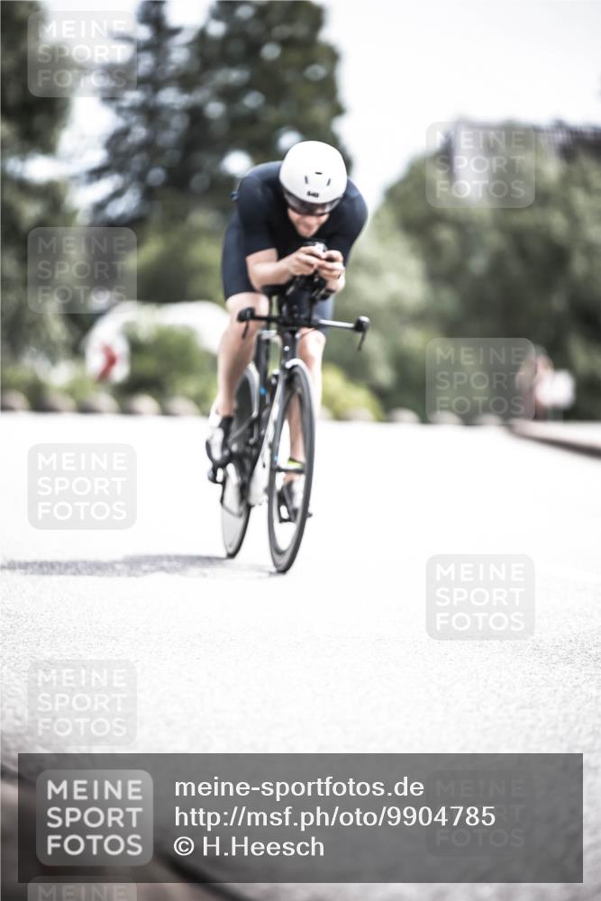 21.06.2026 - 29. Vierlanden-Triathlon H.Heesch http://msf.ph/oto/9904785 21.06.2026 11:38:10 Radfahren 230, 640, 666, 814, 864 meine-sportfotos.de