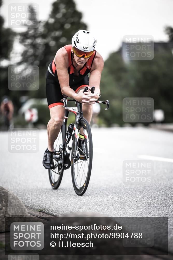 21.06.2026 - 29. Vierlanden-Triathlon H.Heesch http://msf.ph/oto/9904788 21.06.2026 10:21:14 Radfahren 229, 411, 620, 1353 meine-sportfotos.de