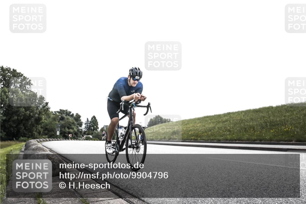 21.06.2026 - 29. Vierlanden-Triathlon H.Heesch http://msf.ph/oto/9904796 21.06.2026 10:59:02 Radfahren 146 meine-sportfotos.de