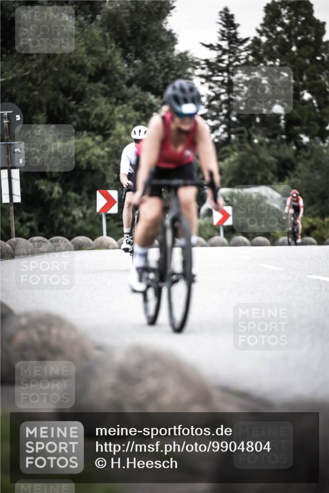21.06.2026 - 29. Vierlanden-Triathlon H.Heesch http://msf.ph/oto/9904804 21.06.2026 10:21:19 Radfahren 229, 411, 609, 620 meine-sportfotos.de