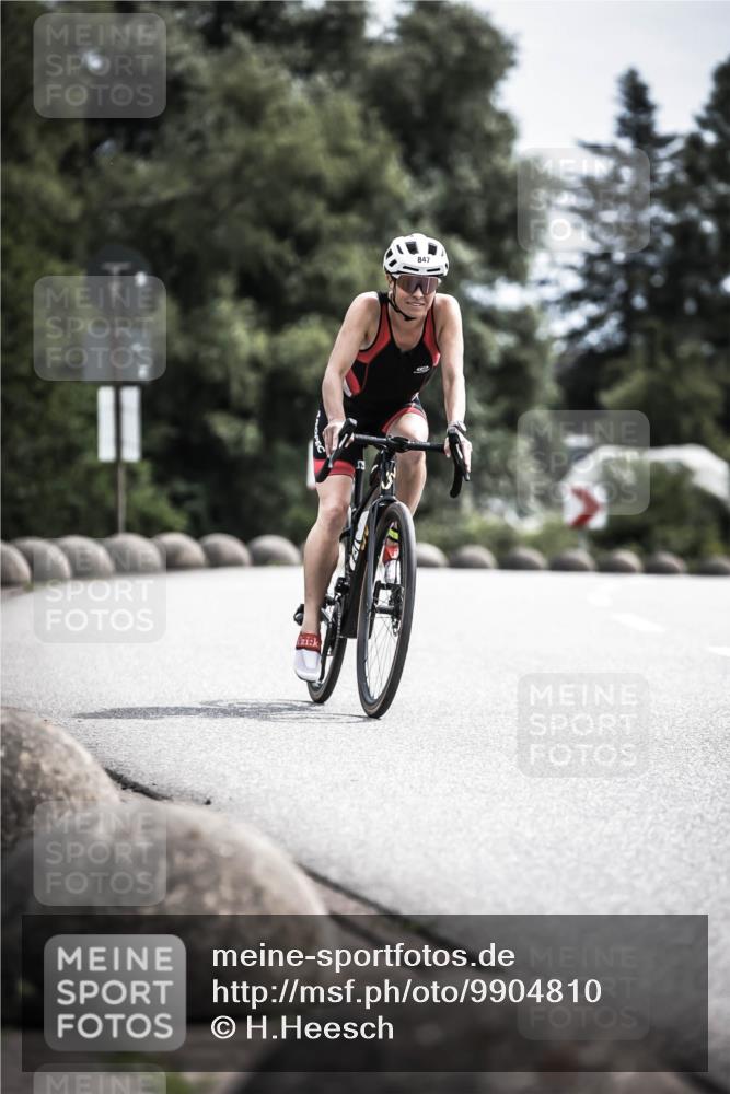 21.06.2026 - 29. Vierlanden-Triathlon H.Heesch http://msf.ph/oto/9904810 21.06.2026 11:37:02 Radfahren 100, 847, 865 meine-sportfotos.de