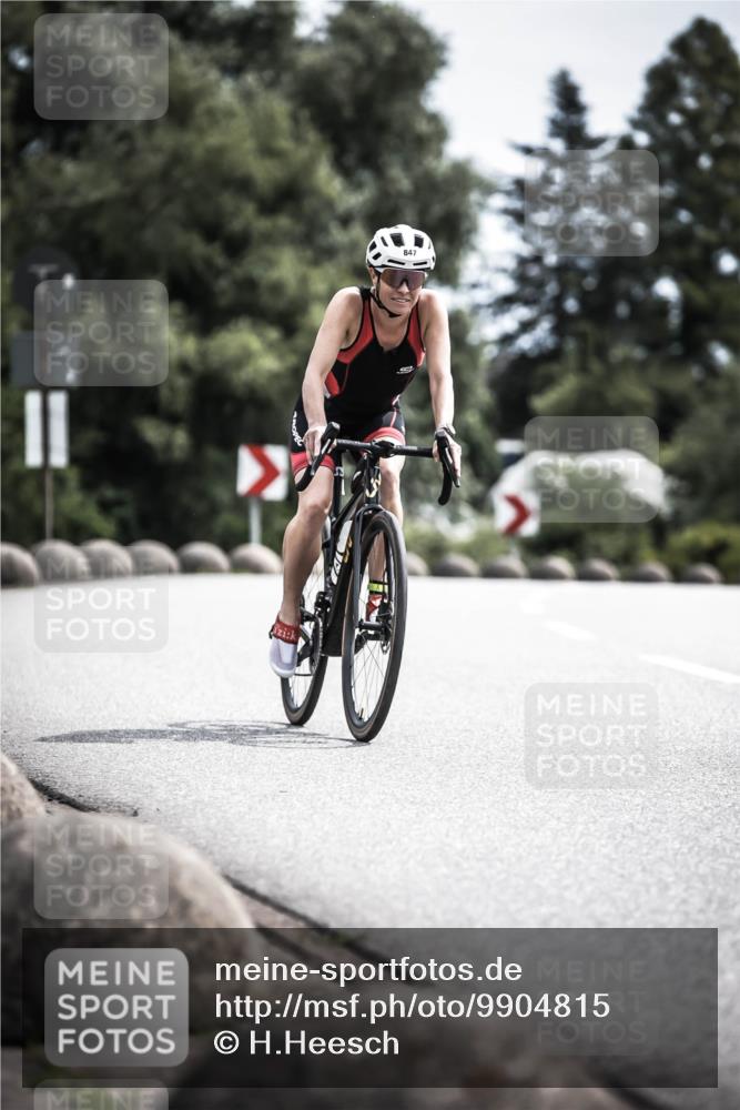 21.06.2026 - 29. Vierlanden-Triathlon H.Heesch http://msf.ph/oto/9904815 21.06.2026 11:37:02 Radfahren 100, 847, 865 meine-sportfotos.de