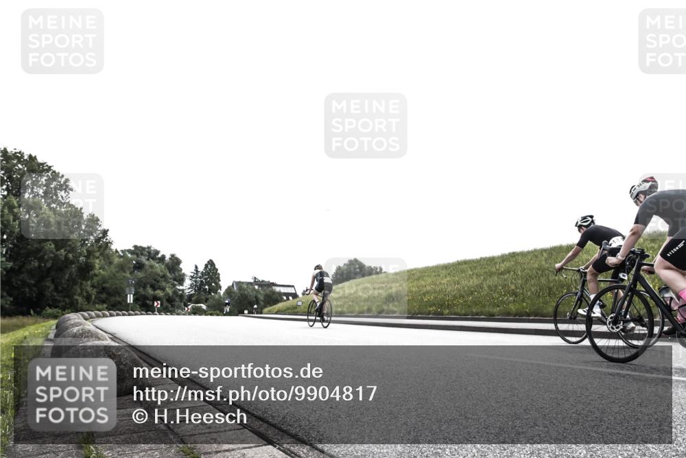 21.06.2026 - 29. Vierlanden-Triathlon H.Heesch http://msf.ph/oto/9904817 21.06.2026 10:59:22 Radfahren  meine-sportfotos.de