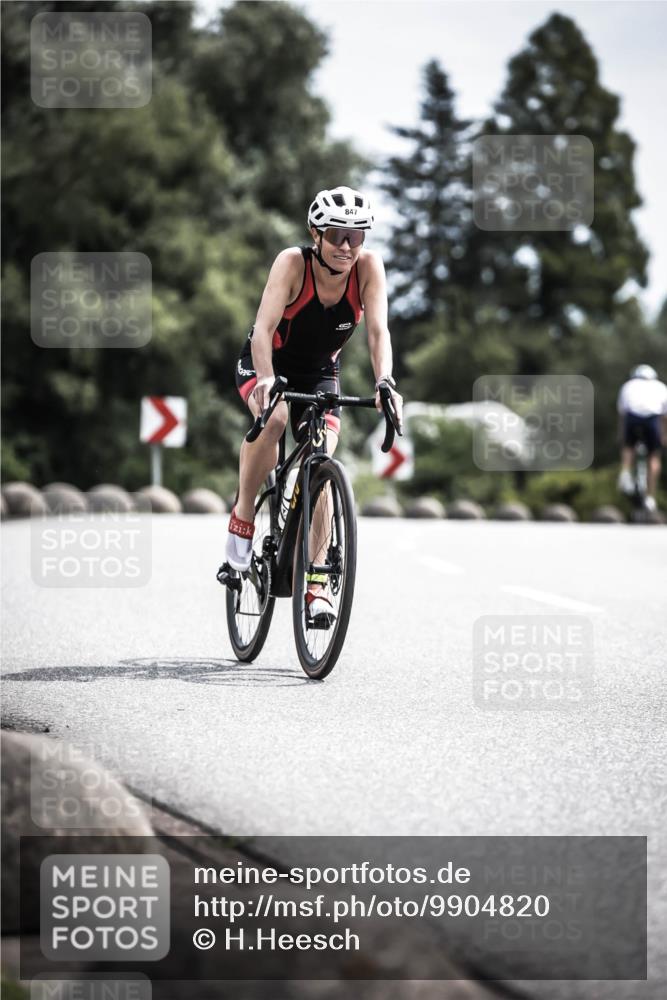 21.06.2026 - 29. Vierlanden-Triathlon H.Heesch http://msf.ph/oto/9904820 21.06.2026 11:37:02 Radfahren 100, 847, 865 meine-sportfotos.de