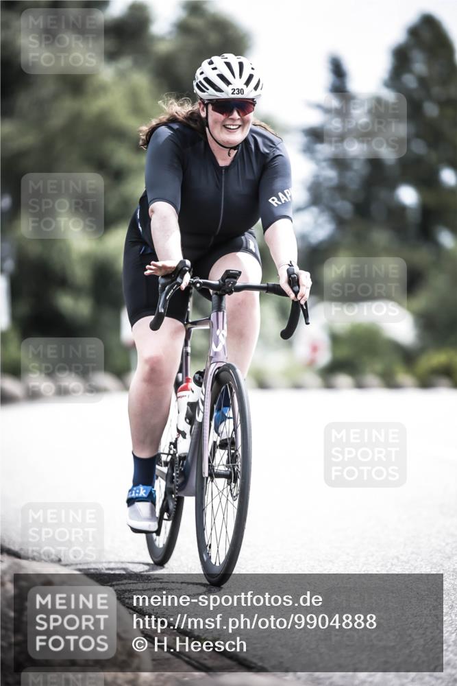 21.06.2026 - 29. Vierlanden-Triathlon H.Heesch http://msf.ph/oto/9904888 21.06.2026 11:38:16 Radfahren 230, 666, 871 meine-sportfotos.de