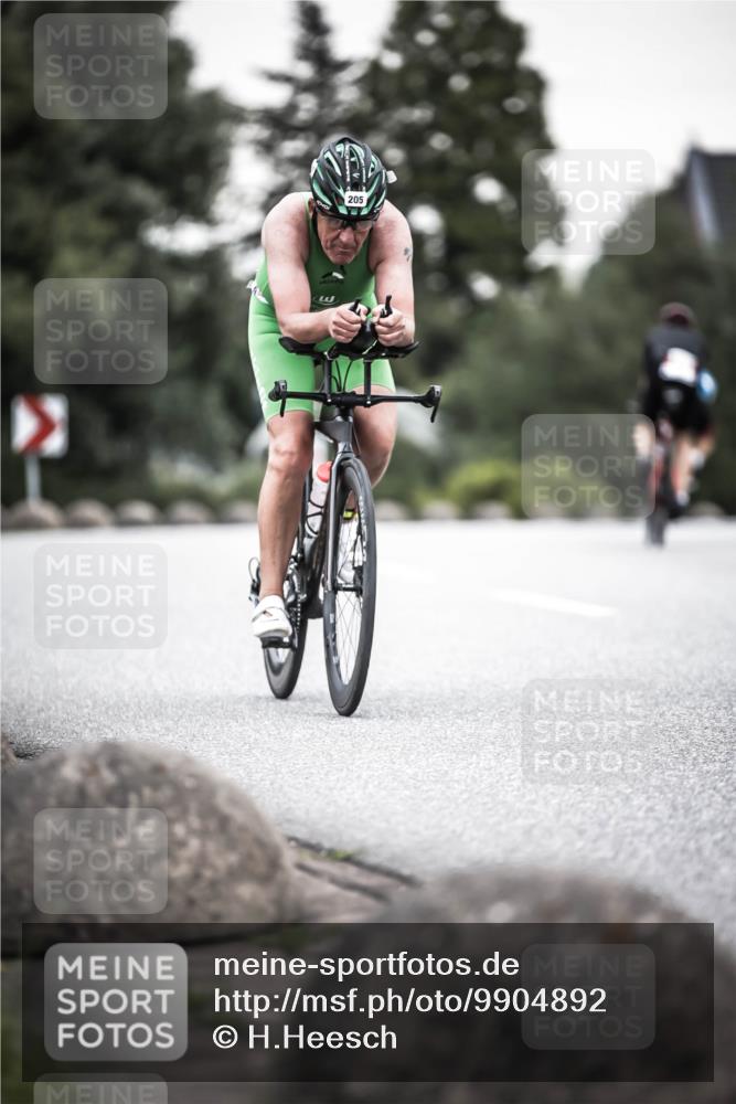 21.06.2026 - 29. Vierlanden-Triathlon H.Heesch http://msf.ph/oto/9904892 21.06.2026 10:21:39 Radfahren 14, 123, 205 meine-sportfotos.de